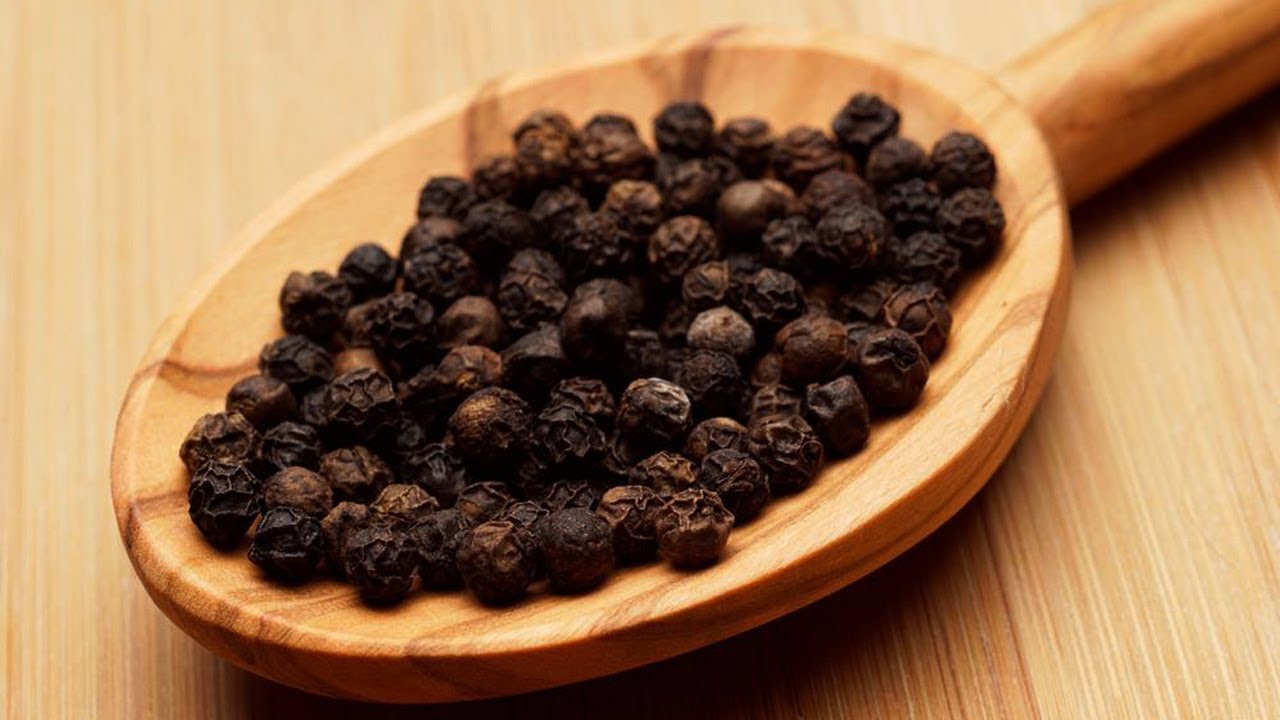 Kali Mirch Sabut-Black Pepper whole.