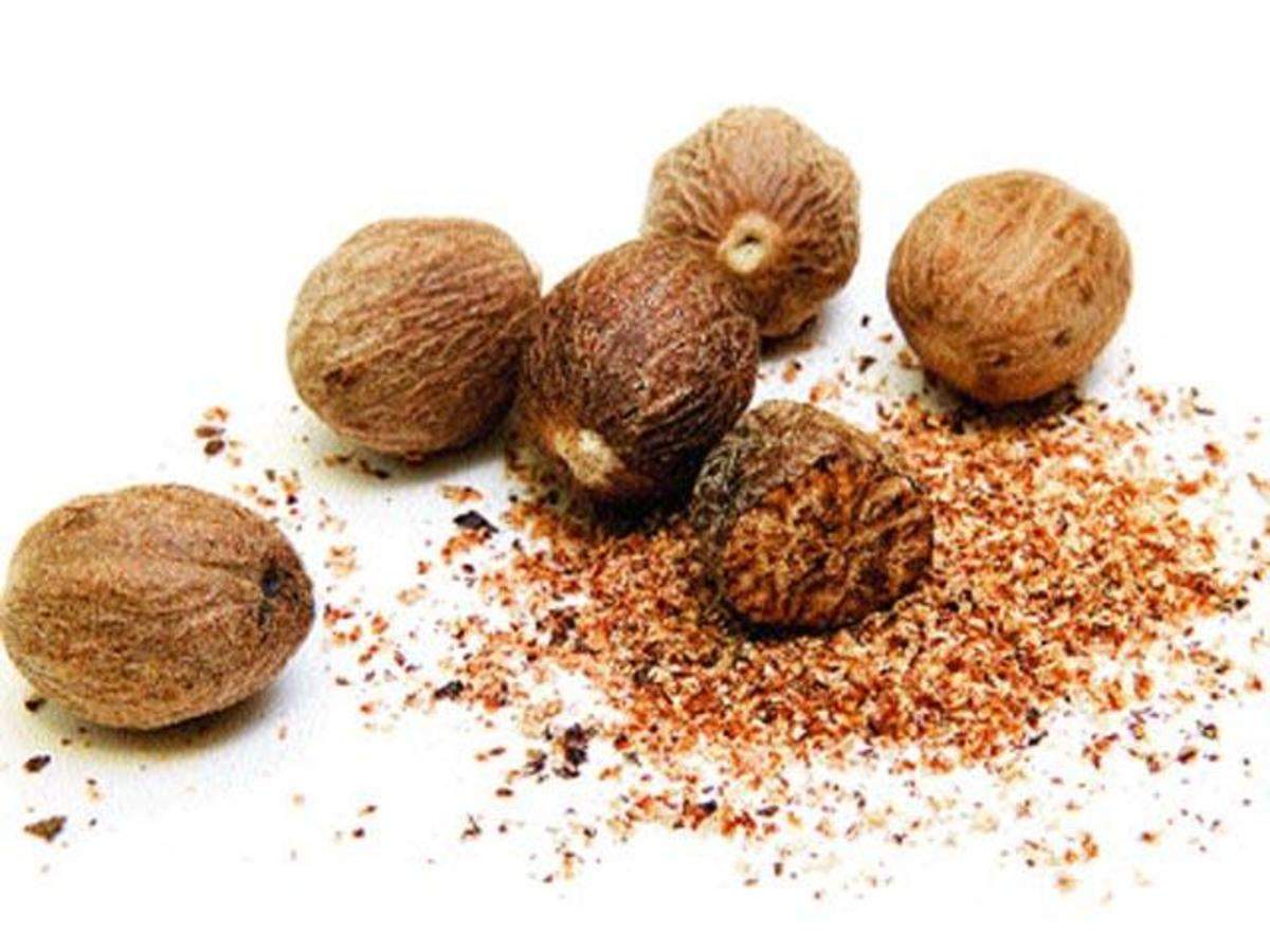 Jaiphal Sabut-Nutmeg Whole